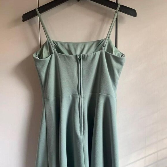 B. Smart Women's Dress - Picture 3 of 7